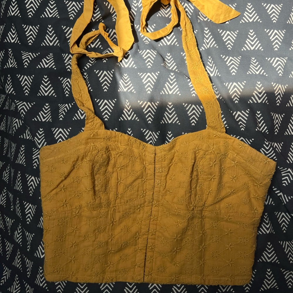 AEO halter